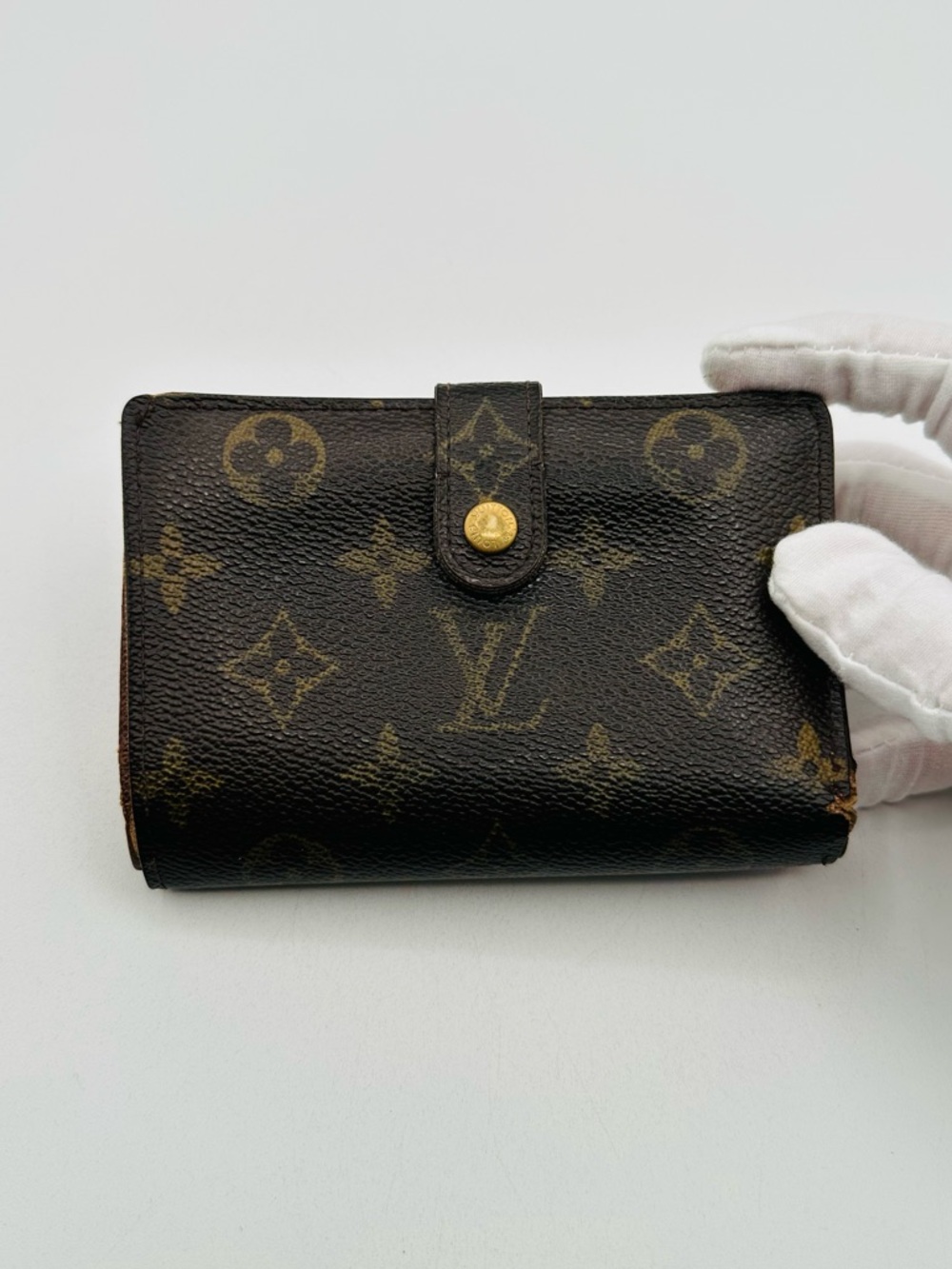 Louis Vuitton Kisslock Wallet